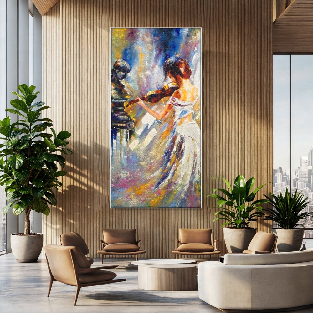 Tablou canvas cu pictura femeie cantand la vioara, in rama de aluminiu argintiu, pe perete intr-un birou